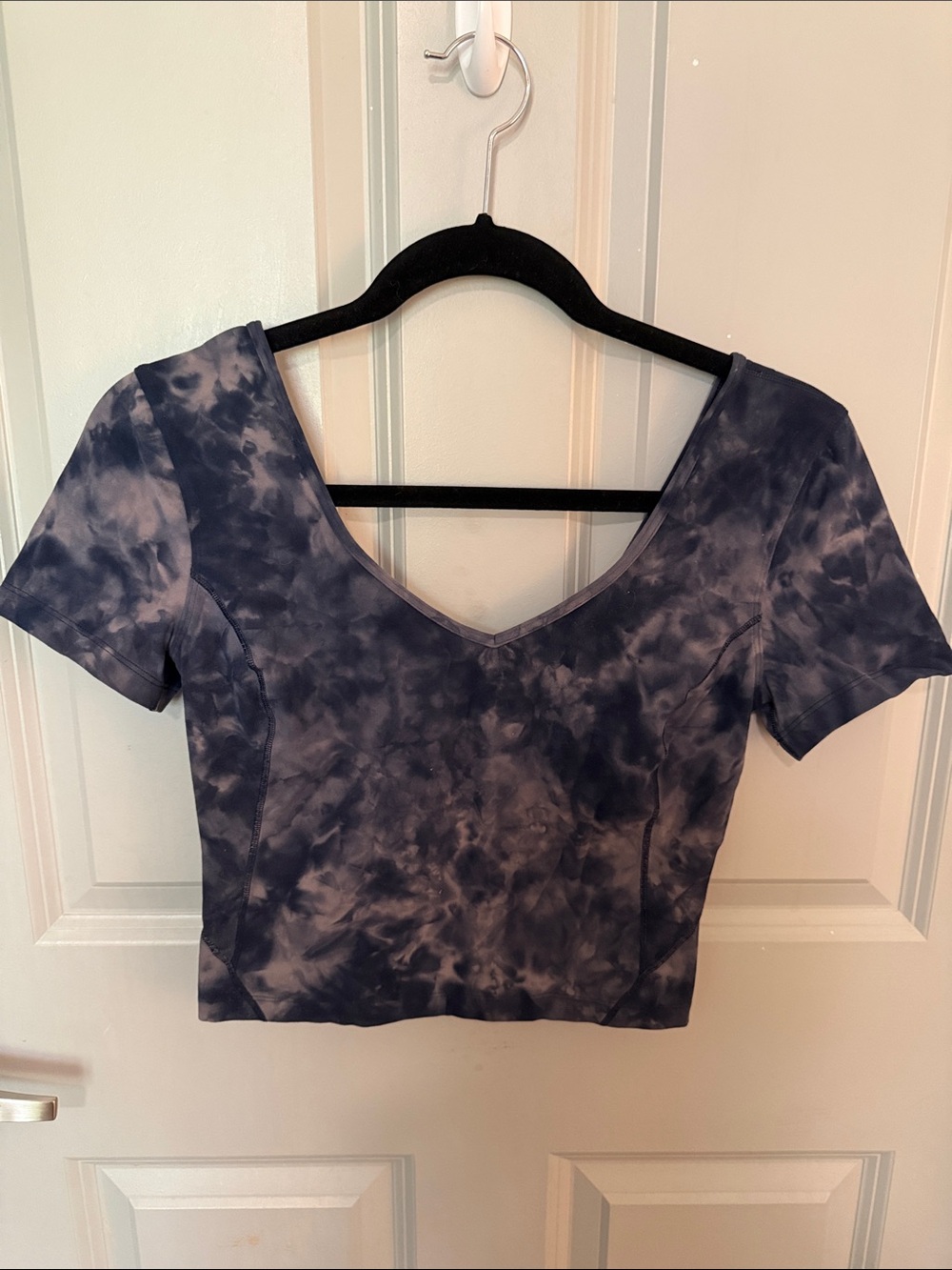 lululemon athletica Navy Tie-Dye V-Neck Crop Top